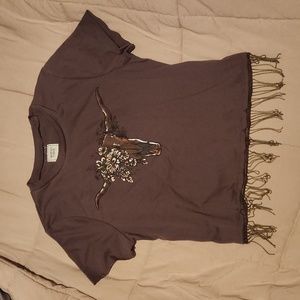modish revel graphic tee size M buckle